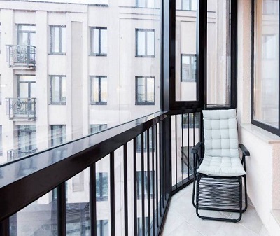 Панорамное остекление балконов и лоджий от компании Окна с Завода 