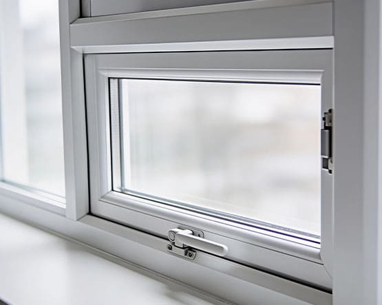 Регулировка пластиковых окон с форточкой